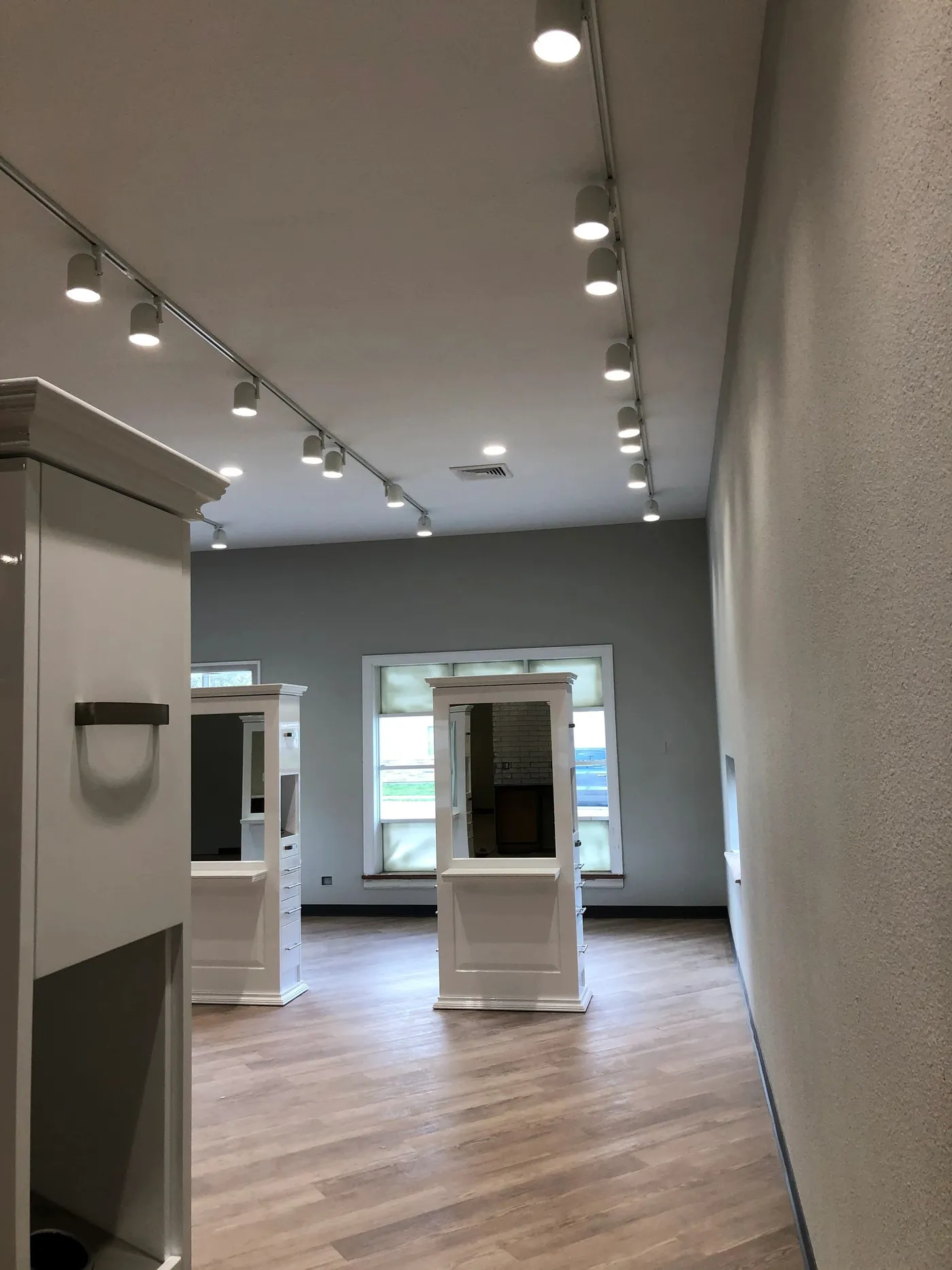 Commercial Display Buildout